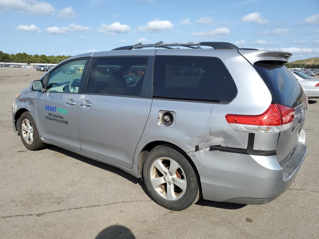 Lot #3025948013 2011 TOYOTA SIENNA LE