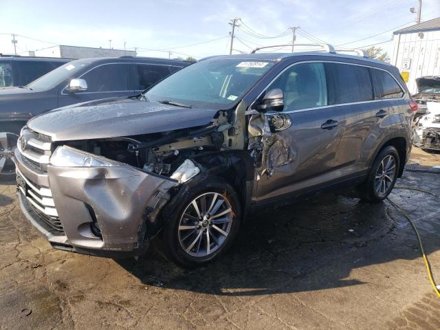 VIN 5TDJZRFH8KS593506 2019 Toyota Highlander, SE no.1