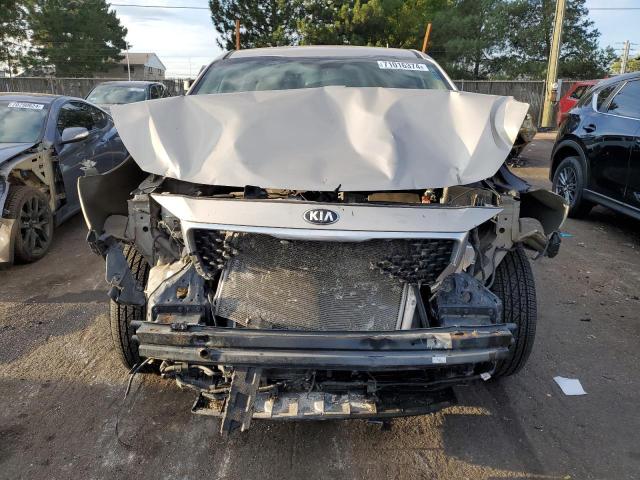 VIN KNDMB5C13H6222215 2017 KIA Sedona, LX no.5