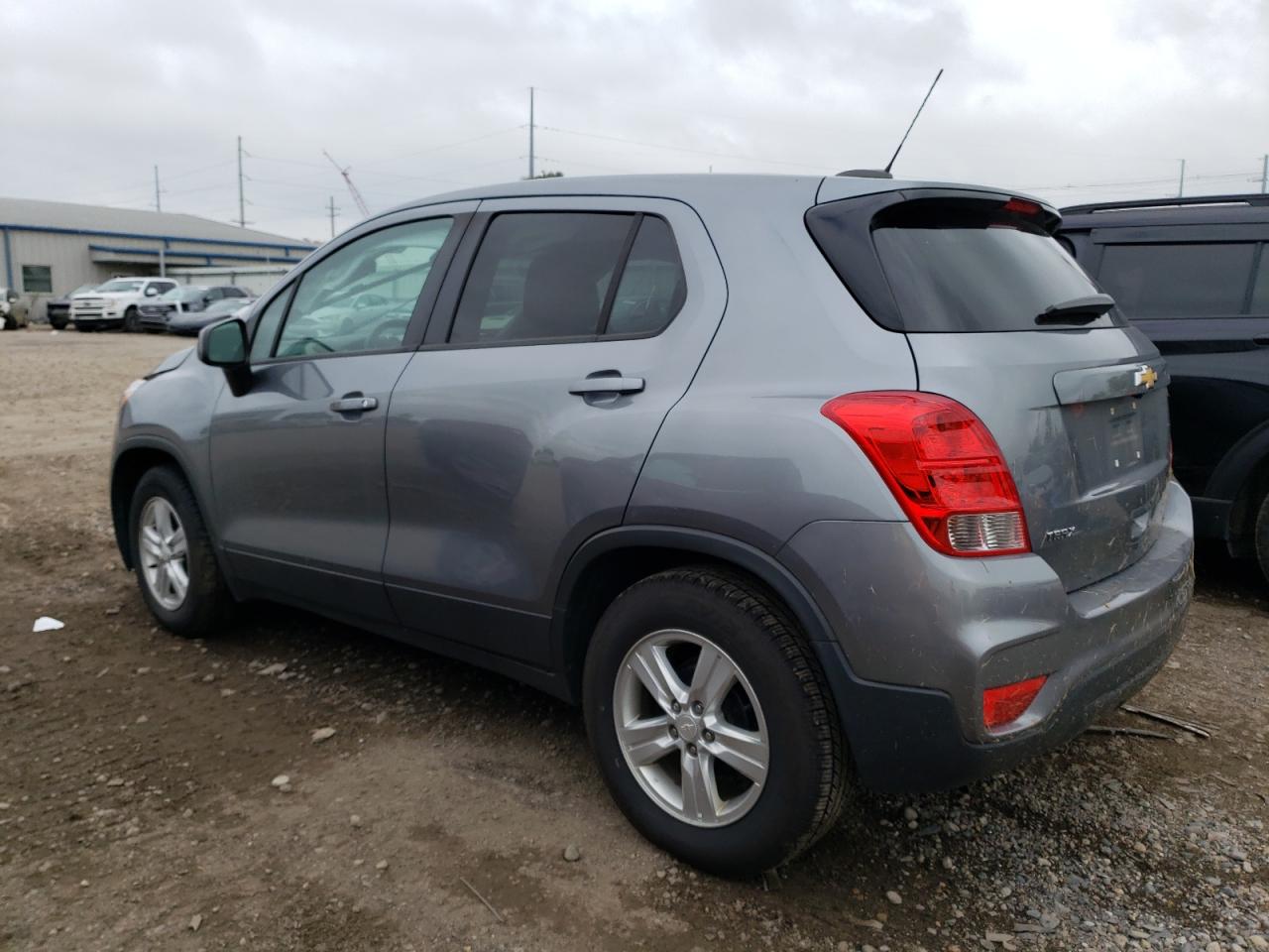 Lot #2943186584 2020 CHEVROLET TRAX LS