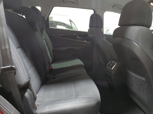 2017 KIA SORENTO LX - 5XYPGDA32HG230445