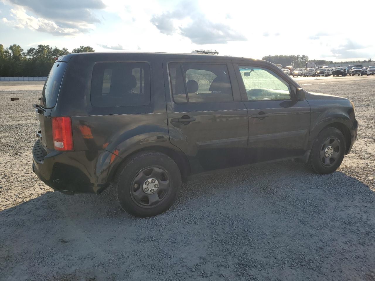 Lot #2871762414 2012 HONDA PILOT LX