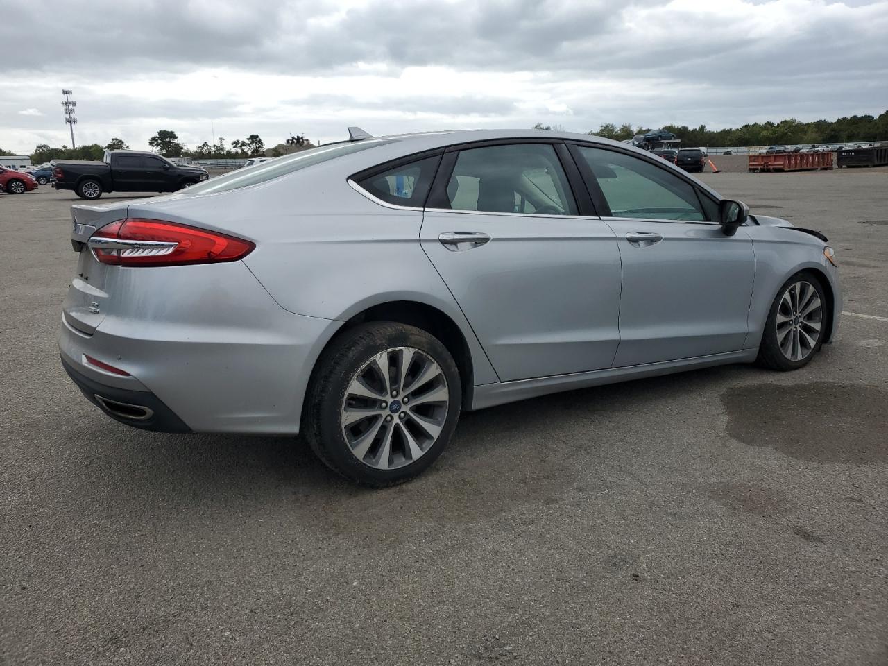 Lot #2945289486 2020 FORD FUSION SE