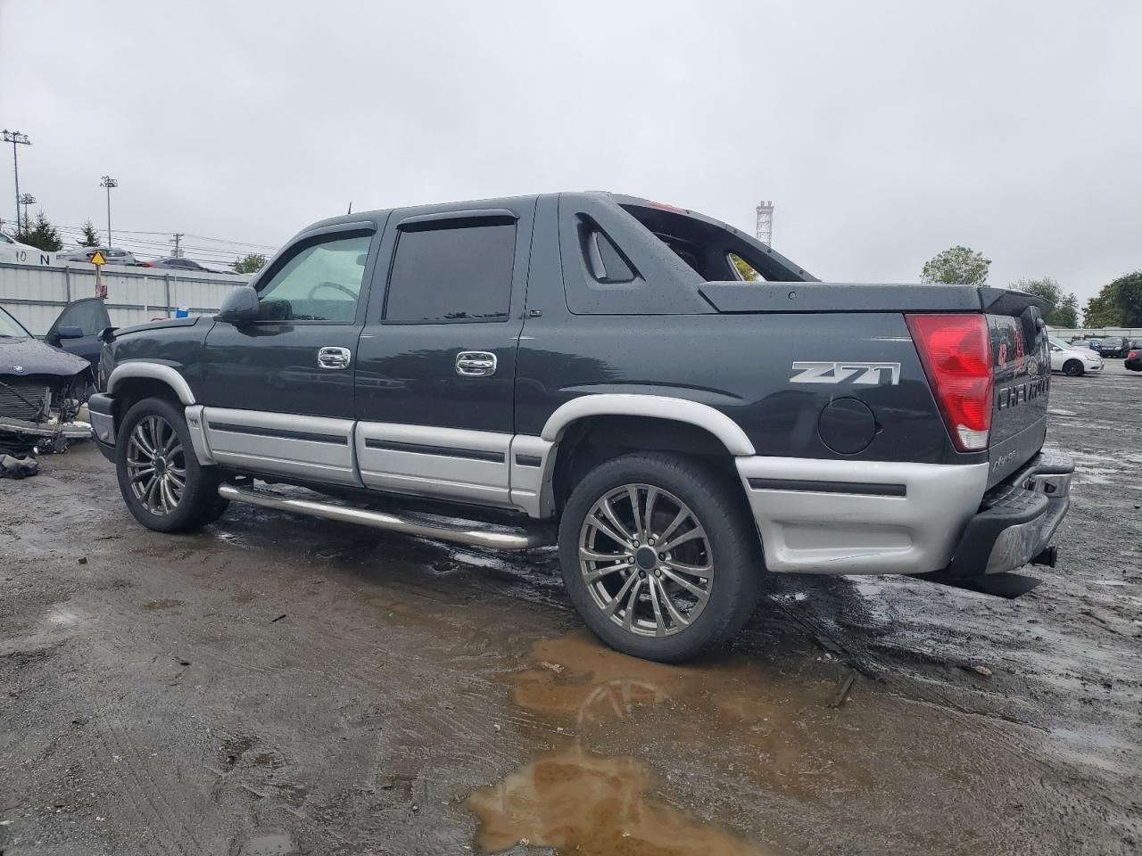 Lot #3033085008 2005 CHEVROLET AVALANCHE