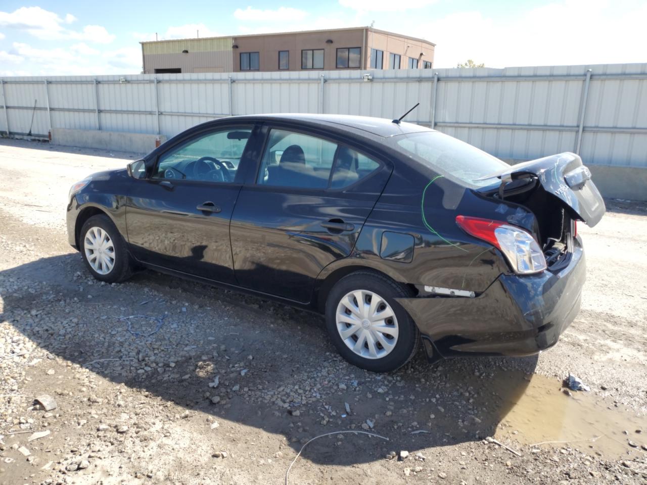 Lot #2876877827 2017 NISSAN VERSA S