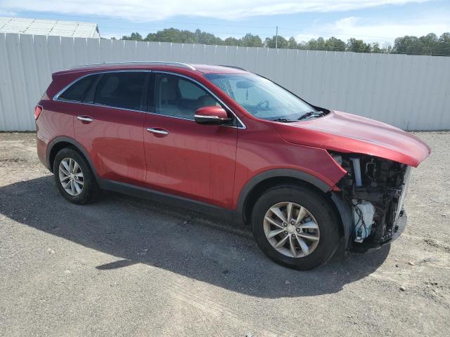 VIN 5XYPG4A31JG417617 2018 KIA Sorento, LX no.4