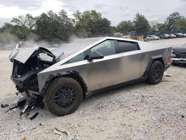 TESLA CYBERTRUCK 2024 silver  electric 7G2CEHED6RA008072 photo #1