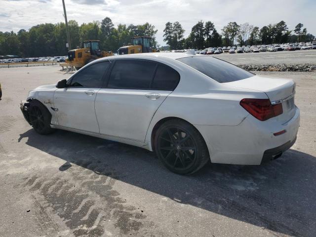 VIN WBAYE4C54DD137652 2013 BMW 7 SERIES no.2