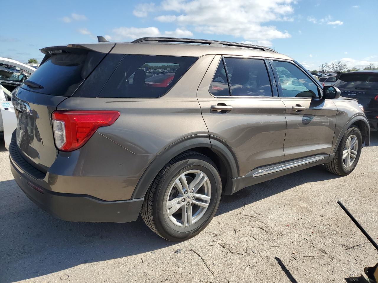 Lot #2960321843 2021 FORD EXPLORER X