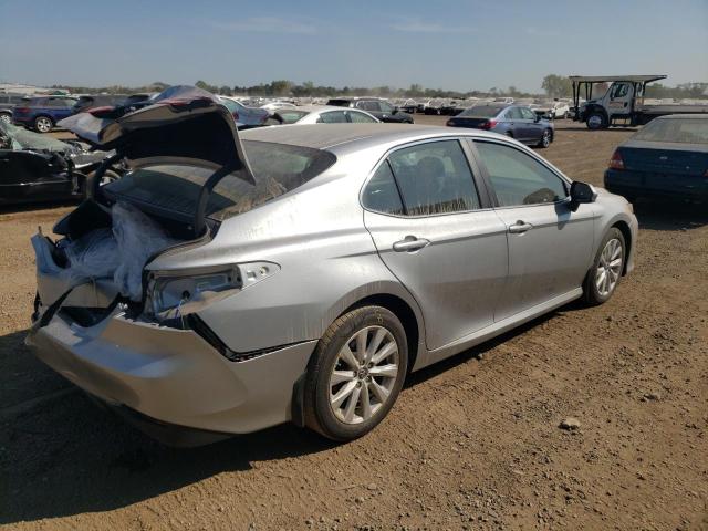 VIN 4T1B11HK9JU622751 2018 Toyota Camry, L no.3