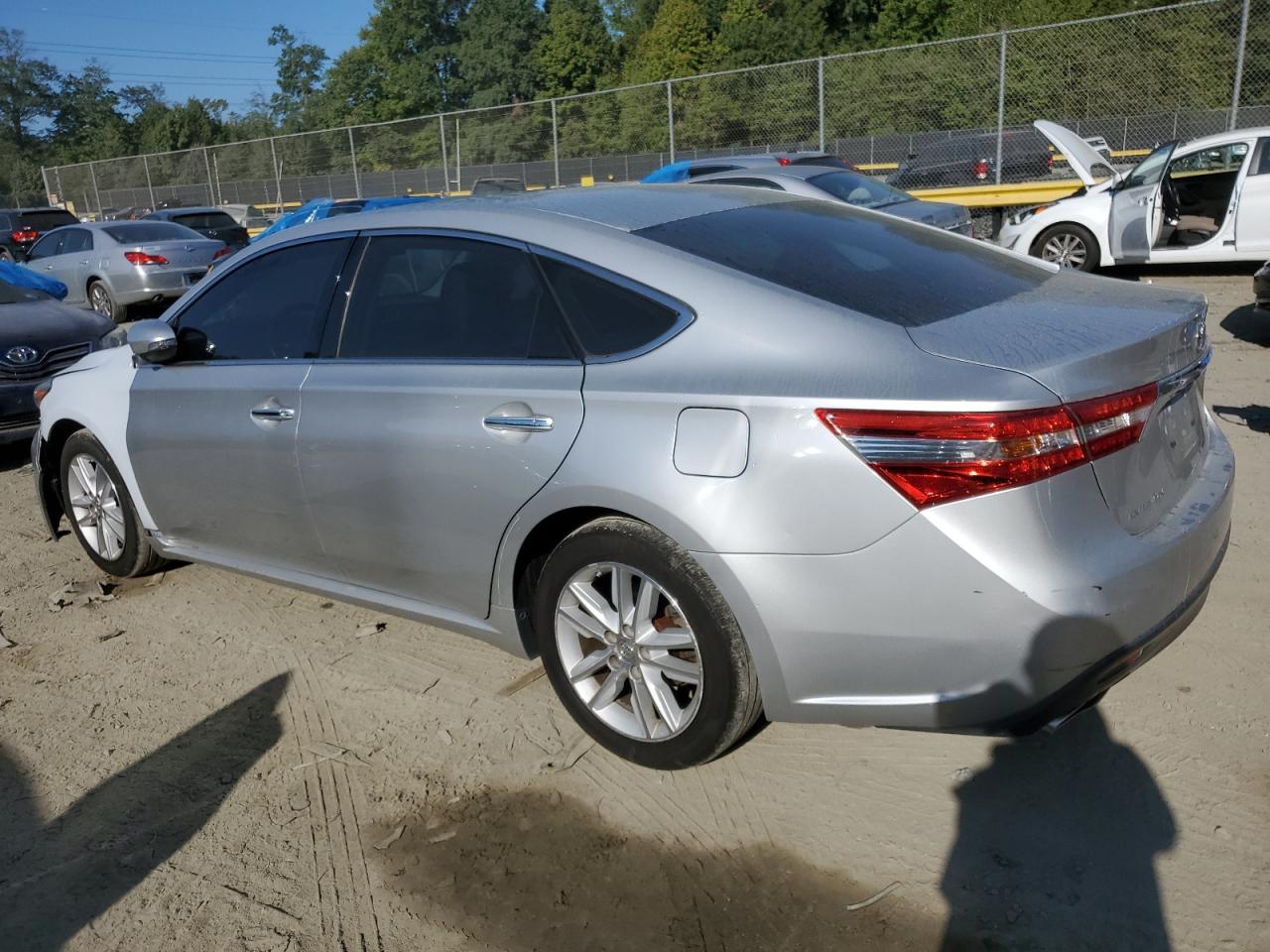 Lot #2912018573 2013 TOYOTA AVALON BAS