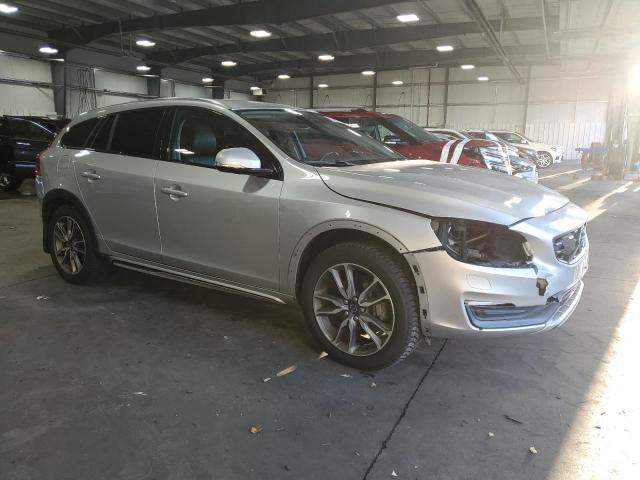 VIN YV4612HM5F1000988 2015 Volvo V60, Platinum no.4