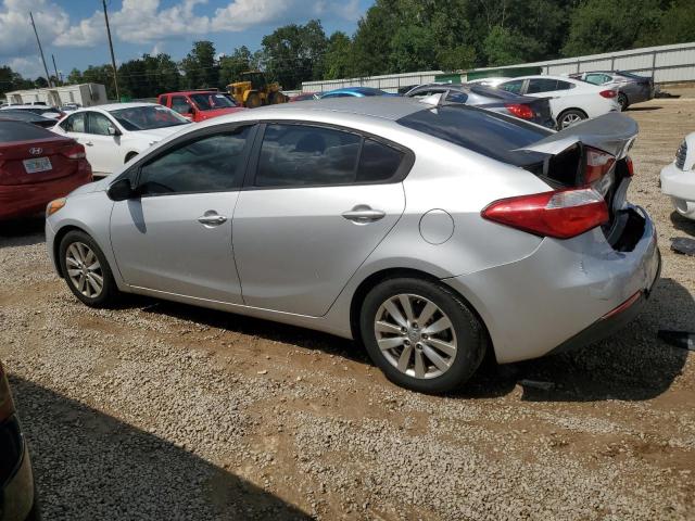 VIN KNAFX4A64F5370523 2015 KIA Forte, LX no.2