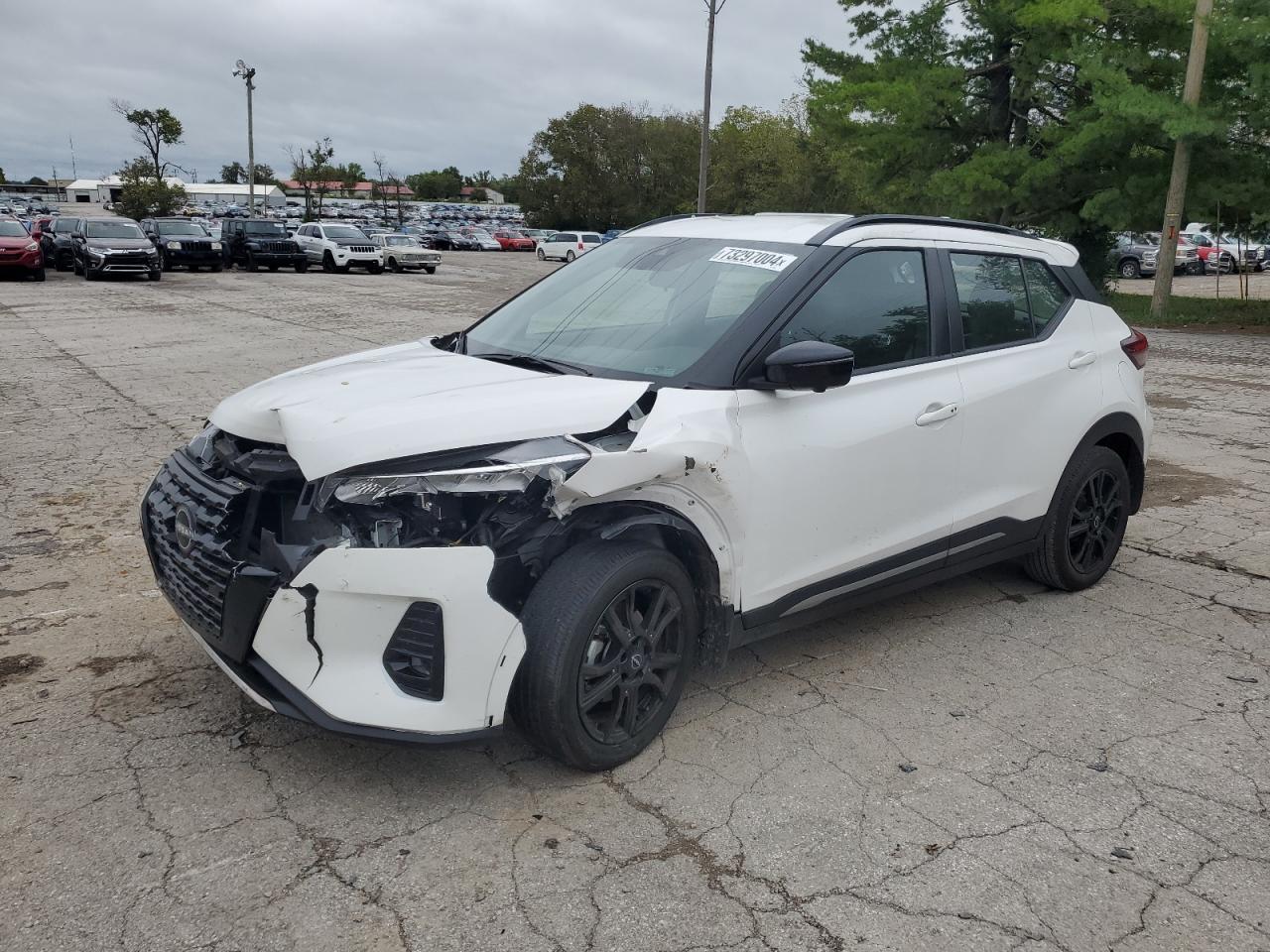 Lot #2876592847 2023 NISSAN KICKS SR