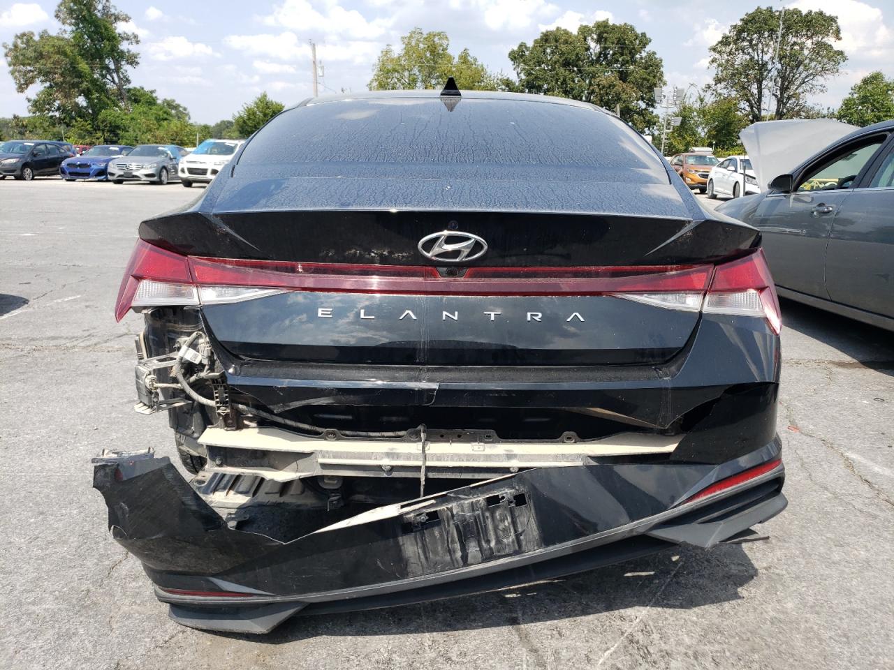 Lot #2845783819 2021 HYUNDAI ELANTRA SE