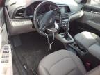 HYUNDAI ELANTRA SE photo