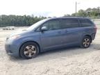 TOYOTA SIENNA LE photo