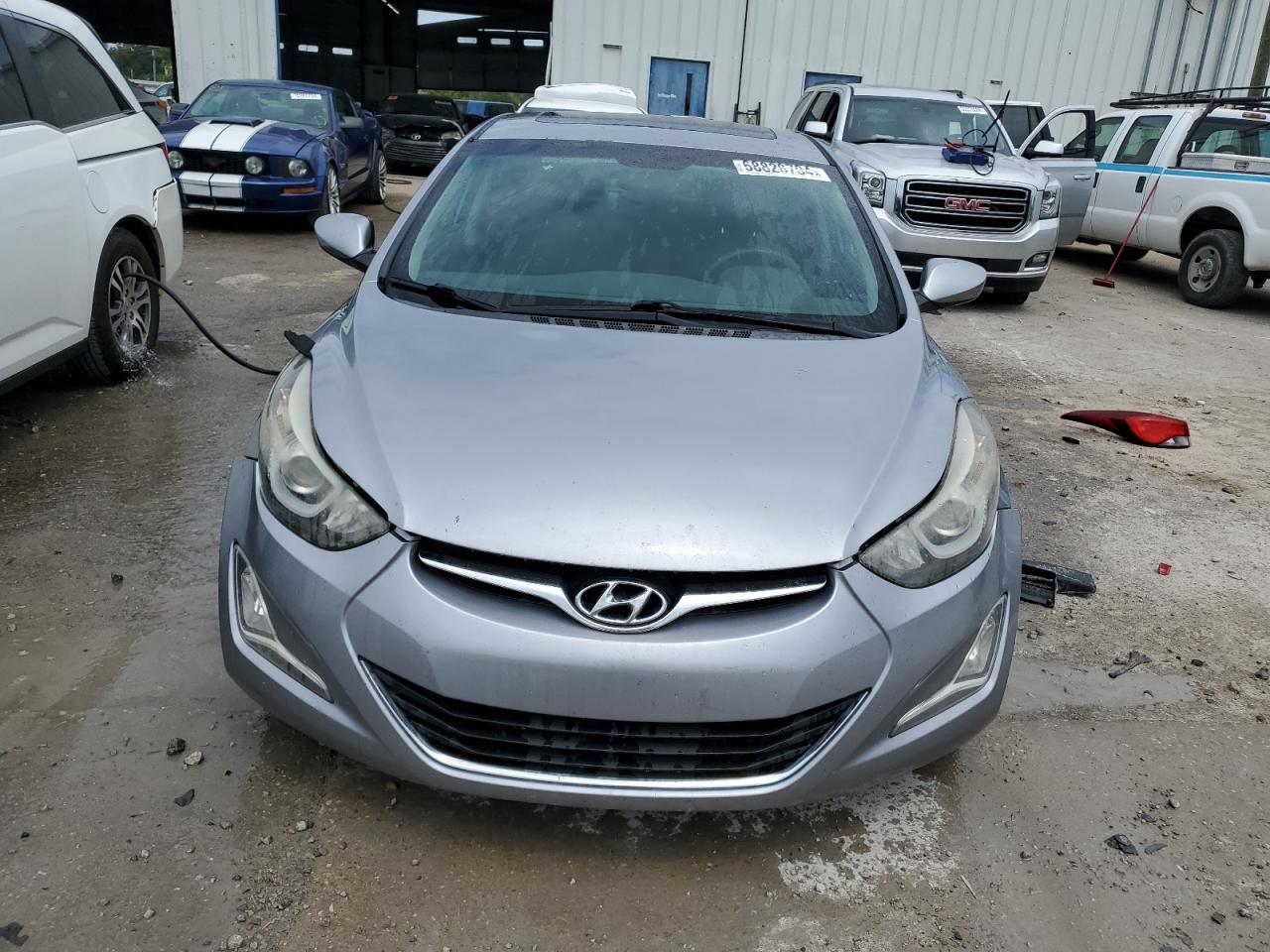 Lot #2843414552 2015 HYUNDAI ELANTRA SE