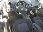 VOLKSWAGEN NEW BEETLE photo