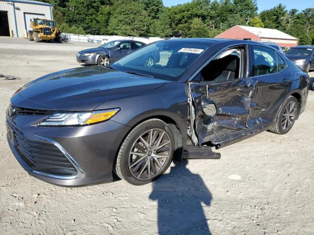 2022 TOYOTA CAMRY XLE - 4T1F11AK7NU005950