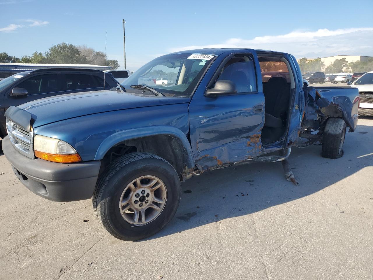 Lot #2843339638 2004 DODGE DAKOTA QUA