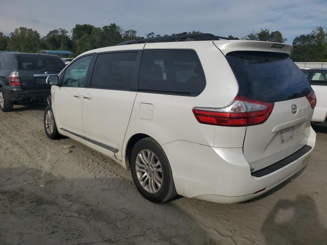 2015 TOYOTA SIENNA XLE - 5TDYK3DC2FS668455