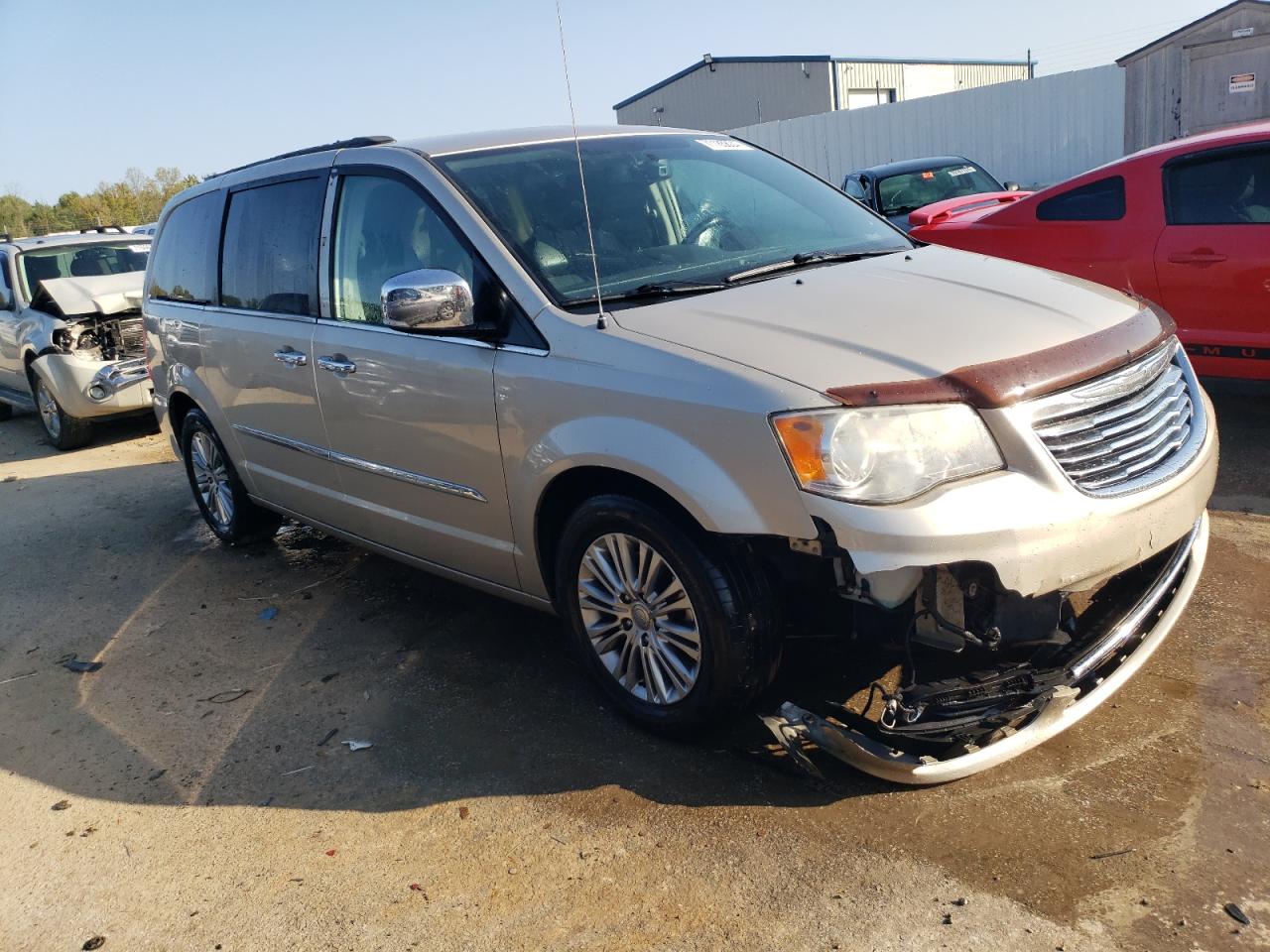 Lot #2974811110 2013 CHRYSLER TOWN & COU