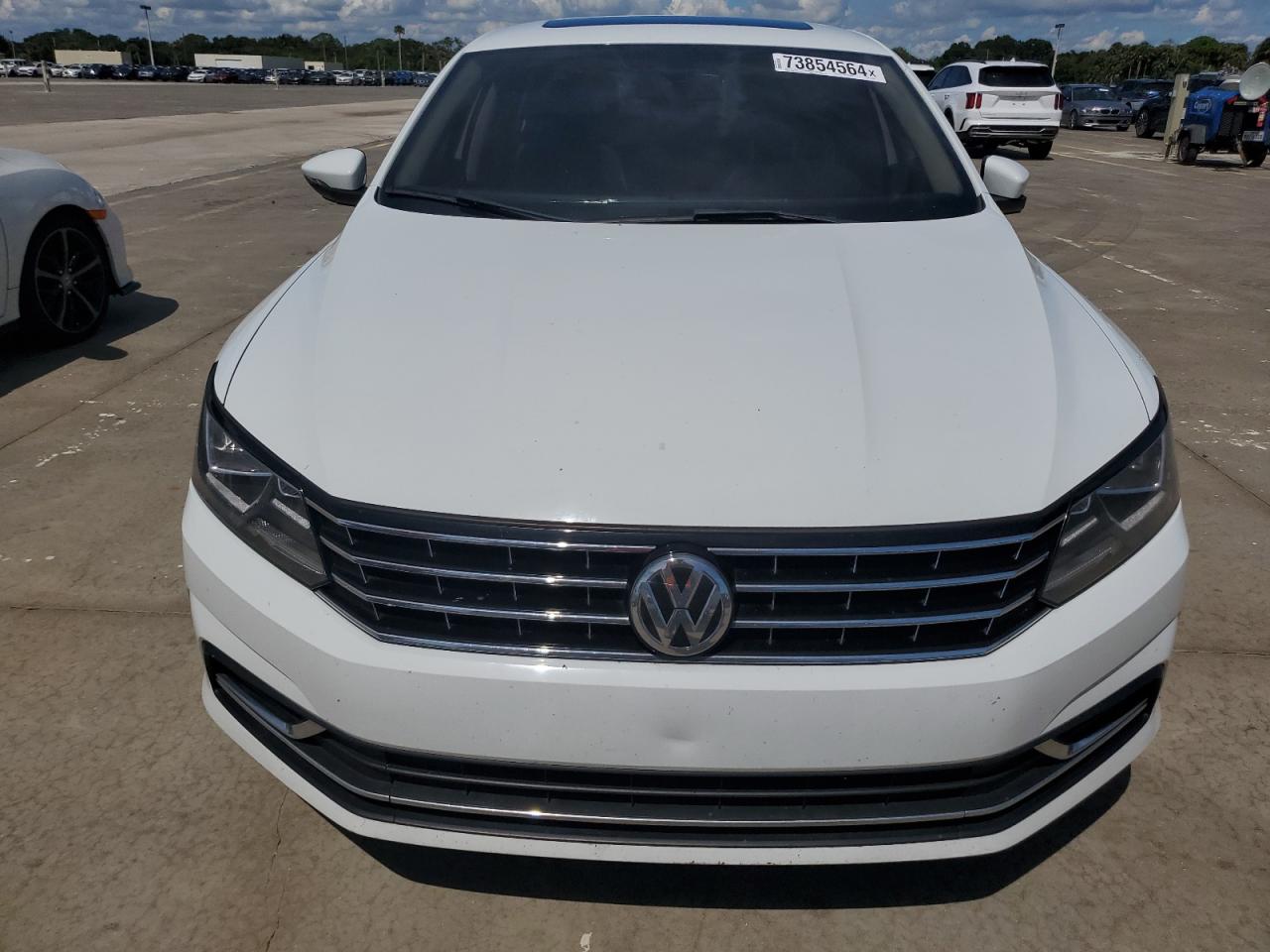 Lot #2920929179 2019 VOLKSWAGEN PASSAT WOL