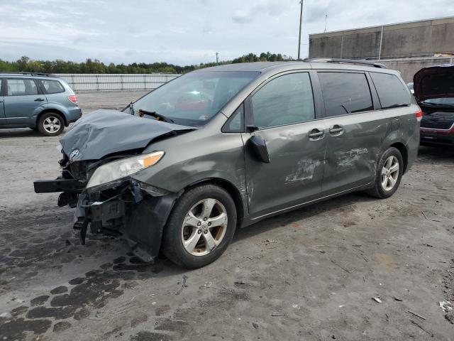 2012 TOYOTA SIENNA LE 2012