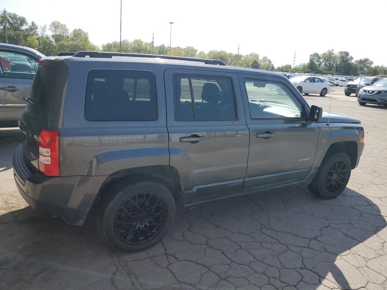 Lot #2904576039 2015 JEEP PATRIOT LA