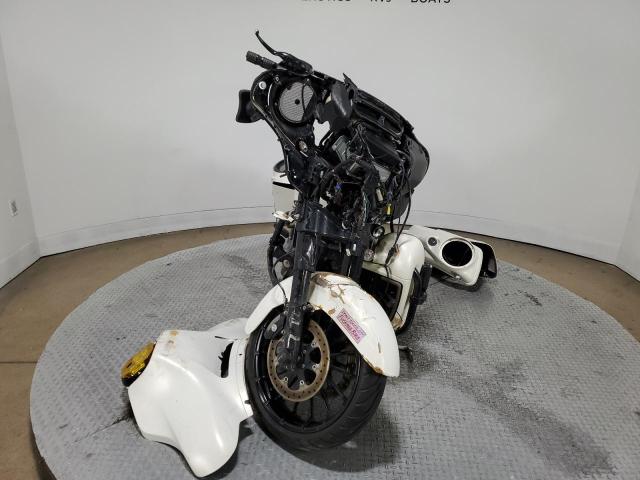 2018 HARLEY-DAVIDSON FLHXS STRE - 1HD1KRC19JB682176