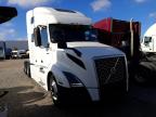 VOLVO VN VNL photo