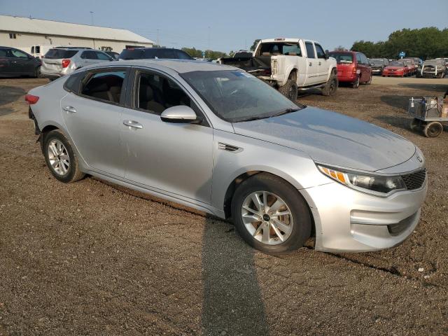 VIN 5XXGT4L39JG186964 2018 KIA Optima, LX no.4