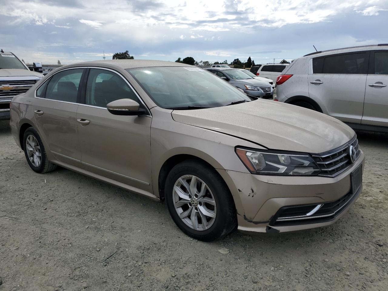 Lot #2928696704 2016 VOLKSWAGEN PASSAT S