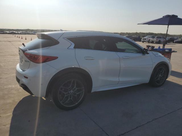 SJKCH5CP6HA031512 Infiniti Qx30 Base 2017