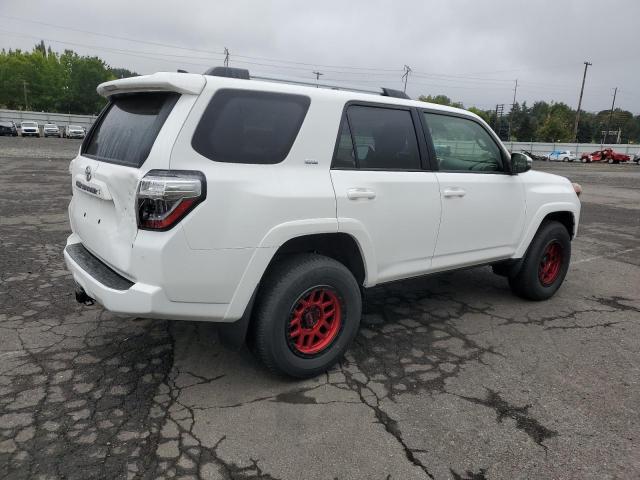 2023 TOYOTA 4RUNNER SE - JTENU5JR8P6169738