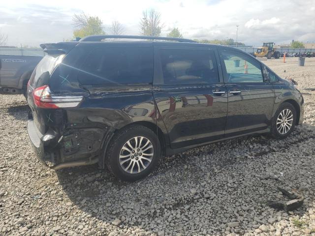 VIN 5TDYZ3DC1JS920099 2018 Toyota Sienna, Xle no.3