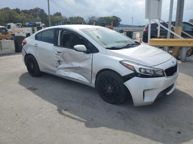 VIN 3KPFK4A71HE103714 2017 KIA Forte, LX no.4