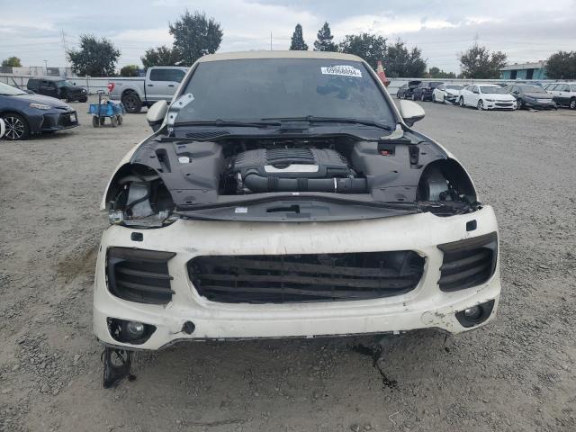 VIN WP1AA2A26HKA80352 2017 PORSCHE CAYENNE no.5