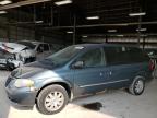 CHRYSLER TOWN & COU photo