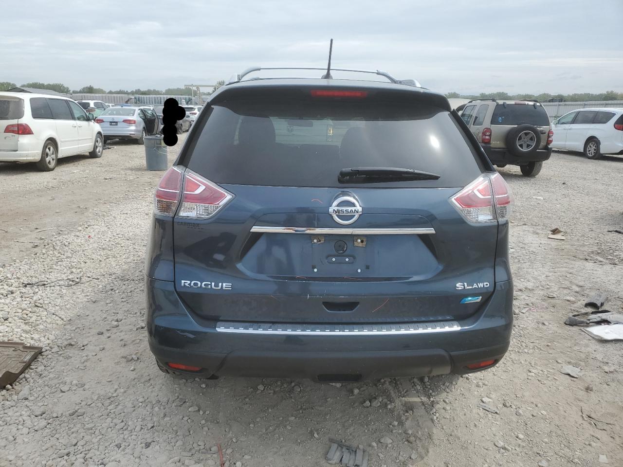 Lot #2938434195 2014 NISSAN ROGUE S