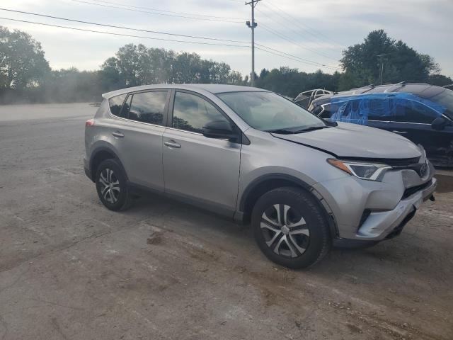 VIN JTMBFREV4JJ215022 2018 Toyota RAV4, LE no.4