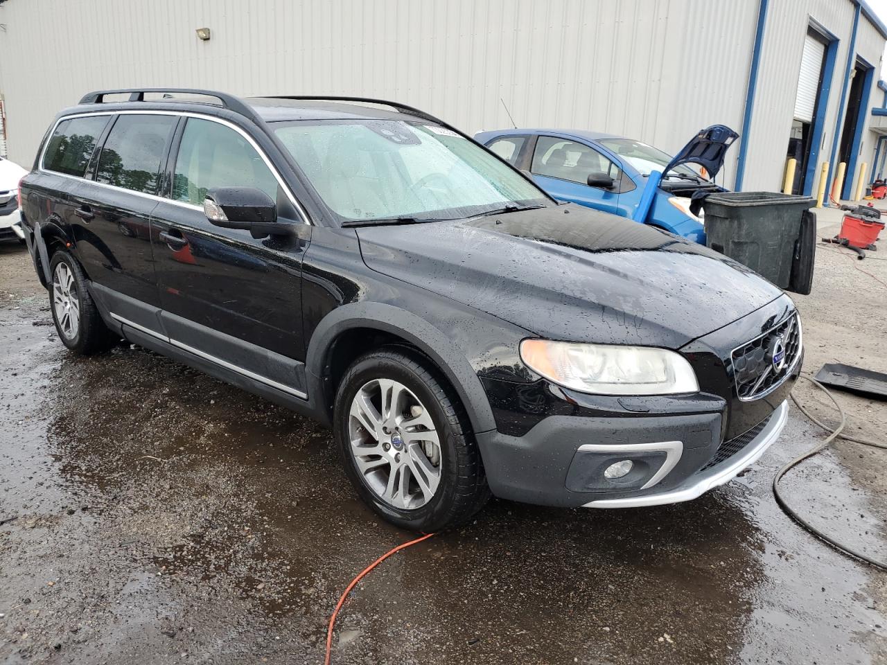 Lot #2893329694 2015 VOLVO XC70 T5 PL