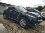 INFINITI QX70 photo