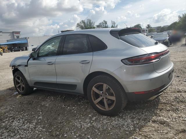 VIN WP1AA2A56LLB01813 2020 Porsche Macan no.2