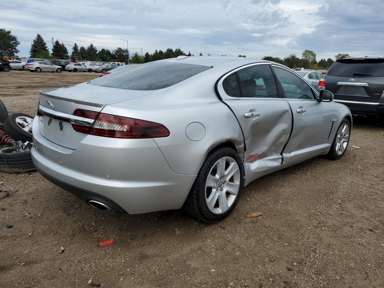 Lot #2930406477 2012 JAGUAR XF PORTFOL