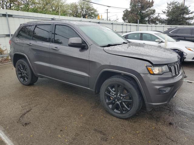 VIN 1C4RJFAG8JC375606 2018 Jeep Grand Cherokee, Laredo no.4