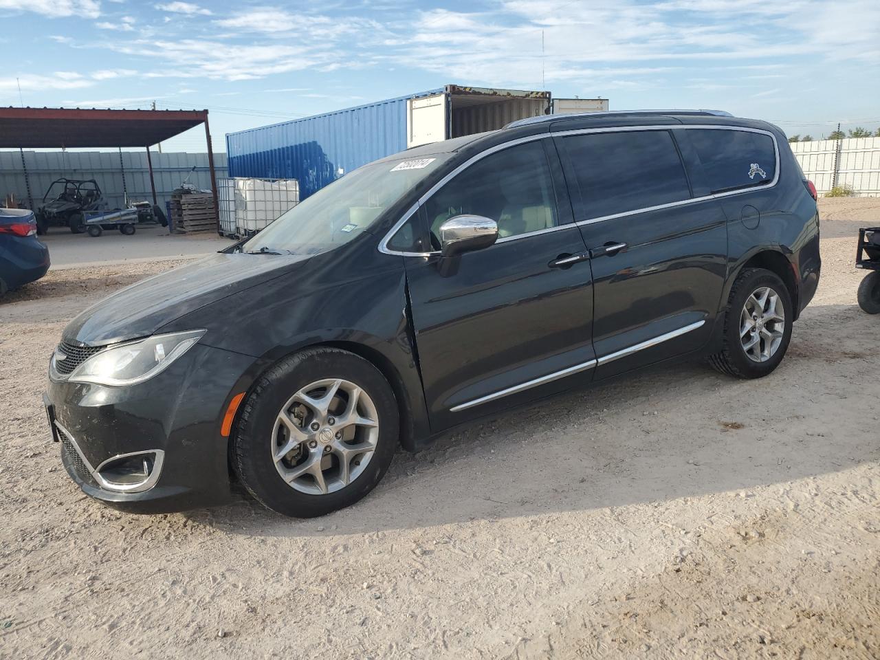 Chrysler Pacifica 2017 RU