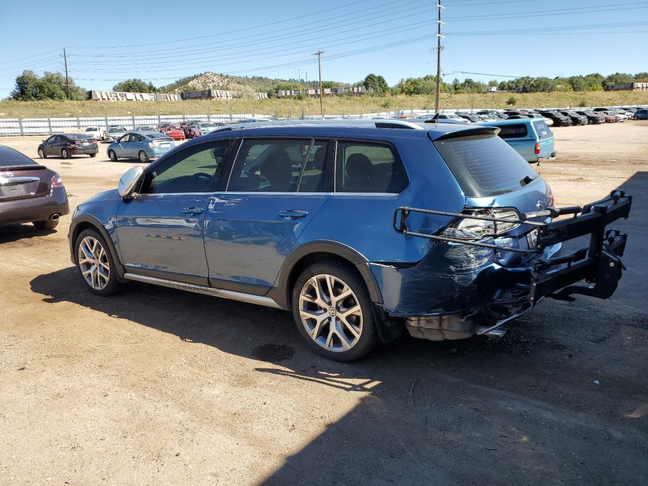 Lot #2909960105 2018 VOLKSWAGEN GOLF ALLTR