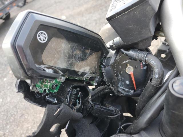2011 YAMAHA FZ6 R JYARJ18E7BA006820